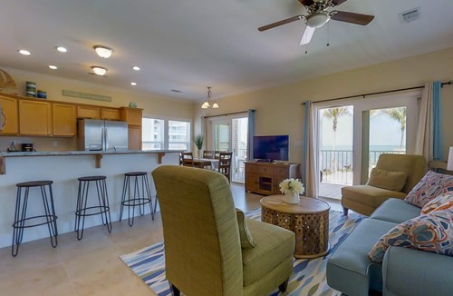 Marathon House | 🌸Home#6 FANTA🐬SEA Full WATERFRONT Home!🌸