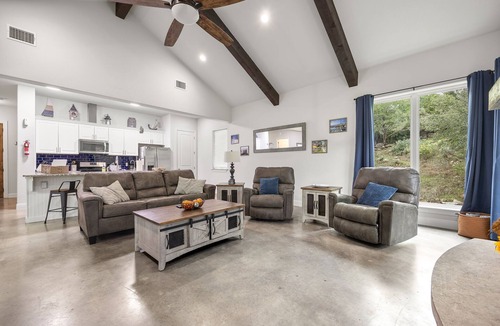Highland Lake Estates House | Home at Lake Travis w/Hot Tub by Barclé