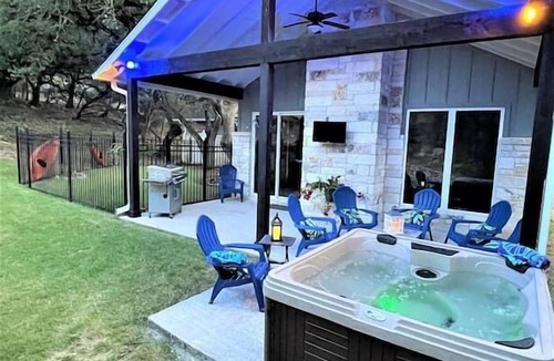 Highland Lake Estates House | Home at Lake Travis w/Hot Tub by Barclé