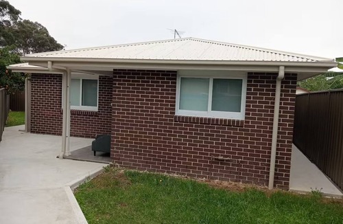 Marayong House | home away