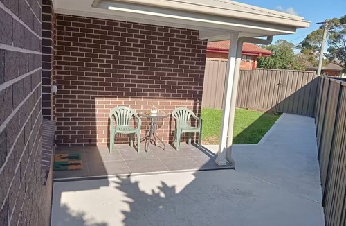 Marayong House | home away