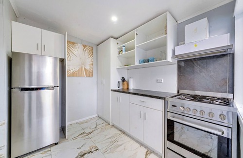 Titirangi House | Home Away From Home