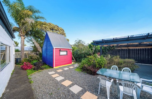 Titirangi House | Home Away From Home