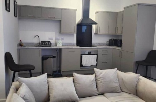 Burton on Trent Apartment | HOME AWAY FROM HOME