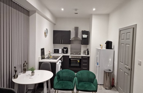 Brierley Hill Apartment | Home Away From Home.
