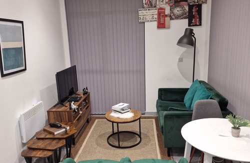 Brierley Hill Apartment | Home Away From Home.