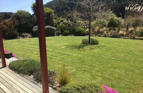 St. Arnaud House | Home away from Home