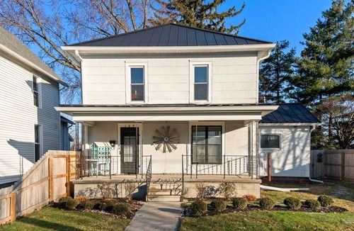 Kendallville House | Home Away From Home