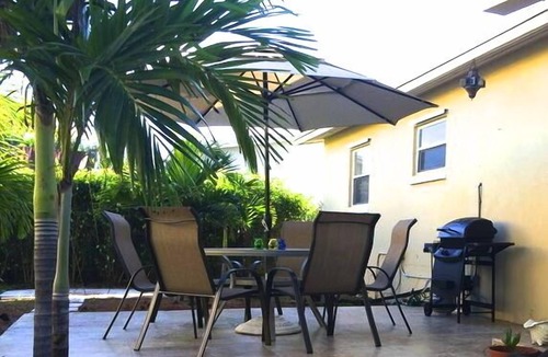 Wilton Manors House | Home Away From Home/Pets Welcome