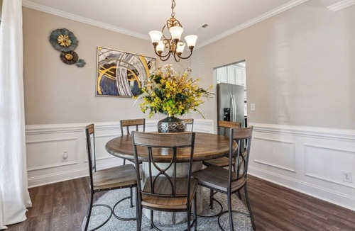 Paw Creek House | Home Away From Home - 5BRs-7 beds 3 full baths! 10 minutes to Whitewater!
