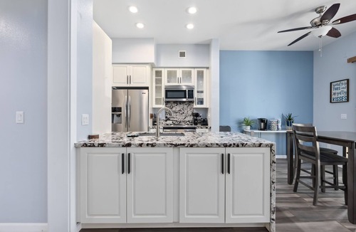 Kapolei Villa | Home Away from Home, Beach Villa!