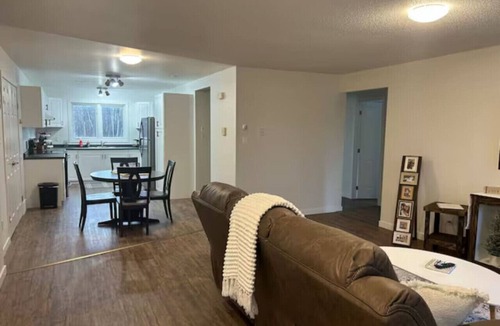 Longlac Apartment | Home Away from Home!