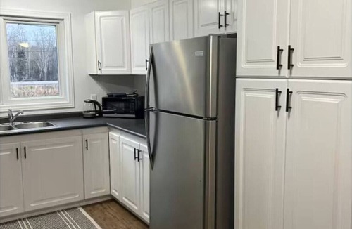 Longlac Apartment | Home Away from Home!