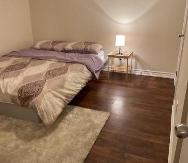 Churchill Meadows Apartment | Home Away From Home