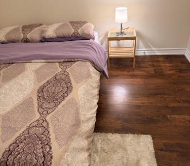 Churchill Meadows Apartment | Home Away From Home