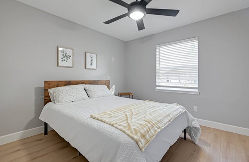 Houston House | Home away from home. Comforting Medical Rental
