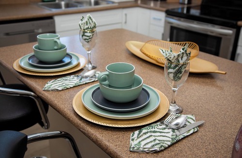 Winnipeg House | Home Away from Home! Family-sized vacations, group getaways, business trips,