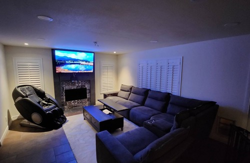 Glendale House | Home Away From Home-Five min from Westgate