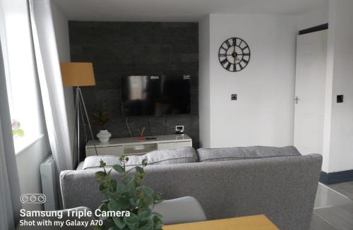 Rugby Apartment | Home away from home