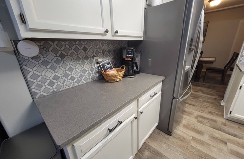 Urbandale House | Home away from home in a quiet and safe neighborhood