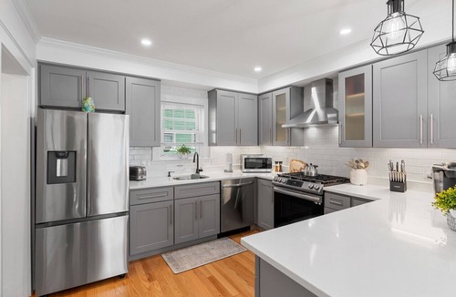 Highlands House | Home Away From Home in Lowell