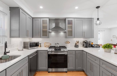 Highlands House | Home Away From Home in Lowell