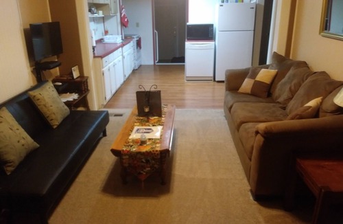 Toccoa House | Home away from Home. Pet friendly.