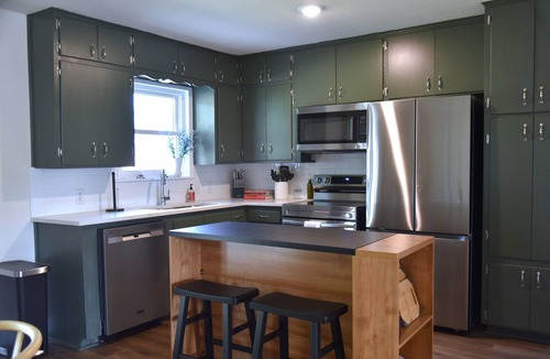 Temple House | Home Away From Home; Private Yard, Pet-Friendly, 5 Minutes From S & W