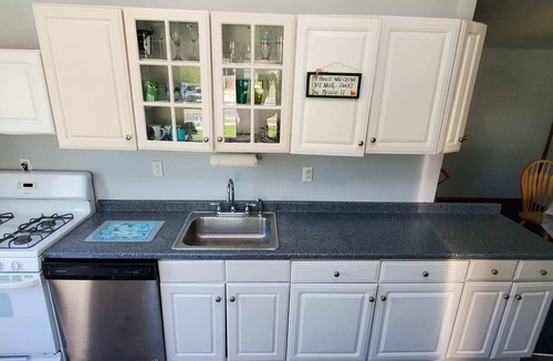 Bay Shore House | Home Away From Home