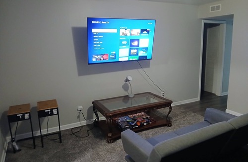 New Castle House | Home Away From Home!