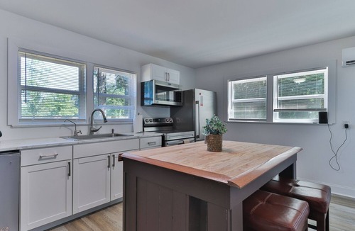 Conover Apartment | Home away from home