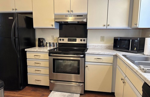Red Hill Condo | Home away from home