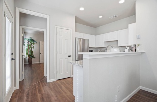 Como House | Home Away from Home