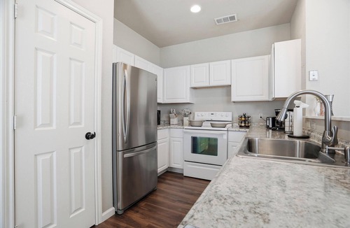 Como House | Home Away from Home