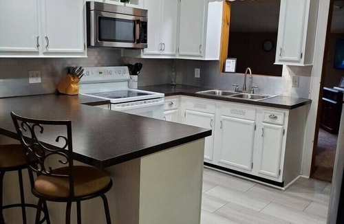 Gaines Cottage | Home Away From Home