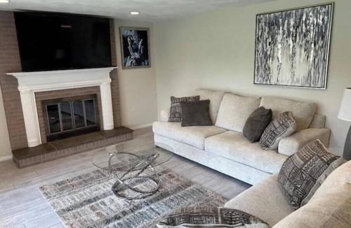 Indiana House | Home away from home