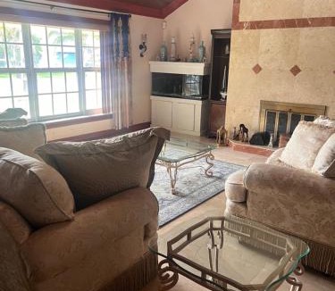 Lauderhill Bed & Breakfast | Home away from home