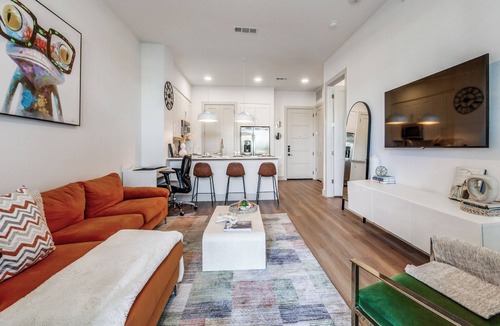 Richardson Apartment | Home Away From Home - Luxury 1Bedroom Apartment
