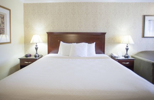 Shenandoah House | Home Away From Home