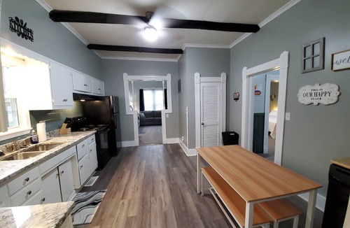 Warrensburg House | Home Away From Homenn