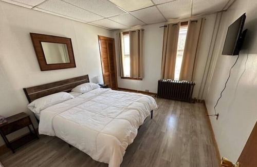 Waterbury Apartment | Home away from home