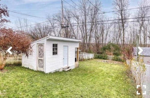 Communaute-Urbaine-de-l'Outaouais House | Home away from home with a pool in Gatineau