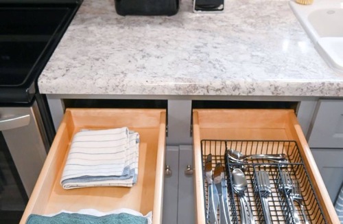 Newport House | Home Away From Homen