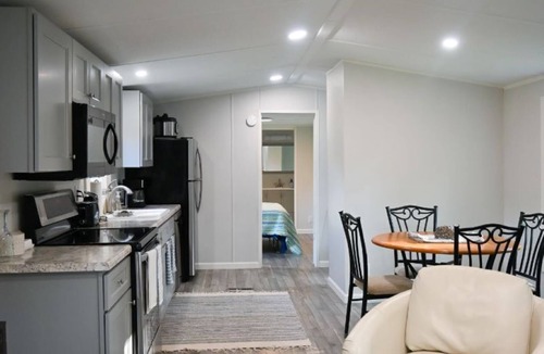 Newport House | Home Away From Homen