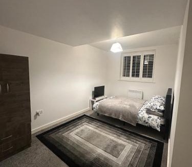 Grays Apartment | Home & Away