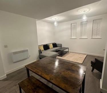 Grays Apartment | Home & Away