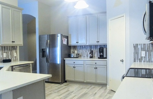 Anna House | Home away Great for travelers and long stays