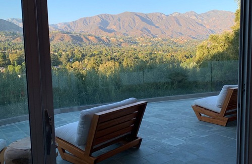 La Canada Flintridge House | Home away from Home
