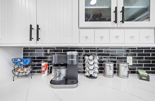 Westbury House | Home by Galleria-MedCenter-NRG- EV Charger-King Bed
