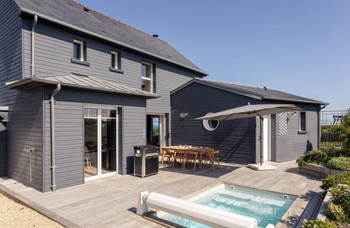 Cancale House | Home by the Sea - Maison Cancale proche de la mer